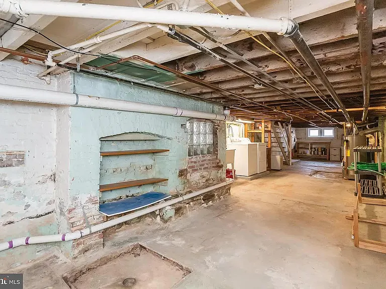 2806 Huntingdon Ave — Photo 21