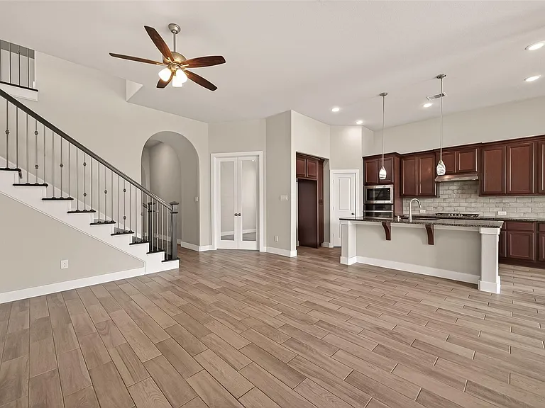 2619 Lilac Point Ln — Photo 8