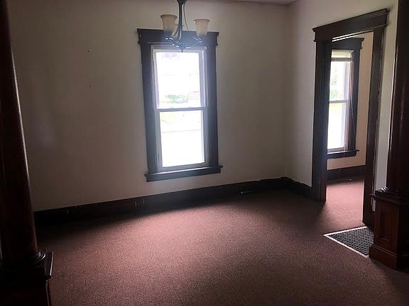 3rd image of 434 Douglas St #1