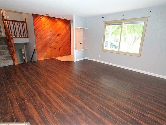 4th image of 1008 N Southland Dr