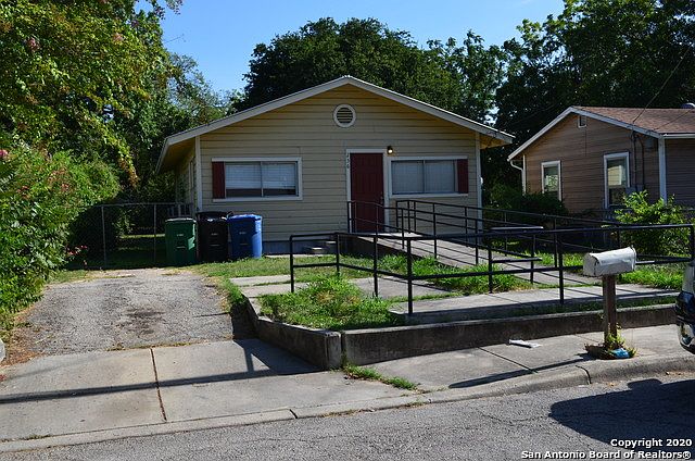 1st image of 236 Hawthorne
