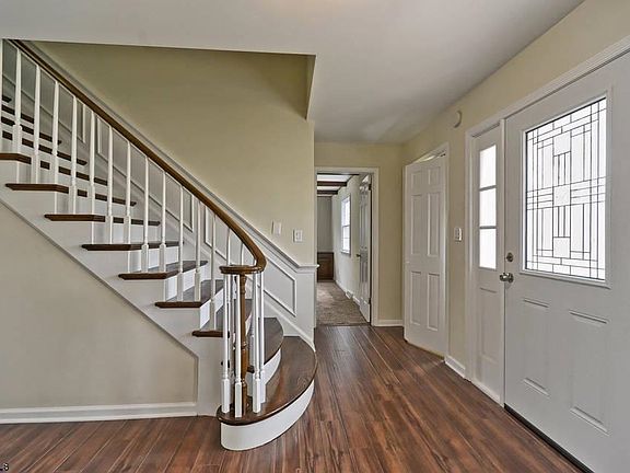 3rd image of 1812 Roosevelt Blvd