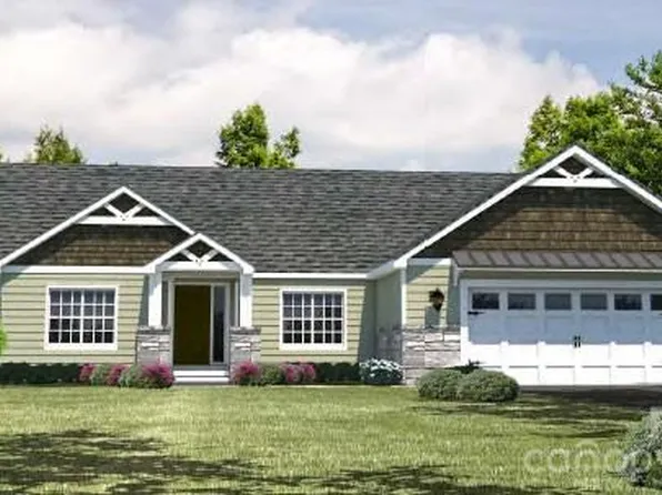 3 Tomahawk Trl, Hendersonville, NC 28739