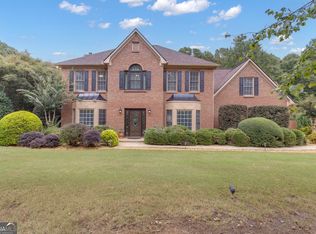 210 Zelkova Dr, Fayetteville, GA 30215