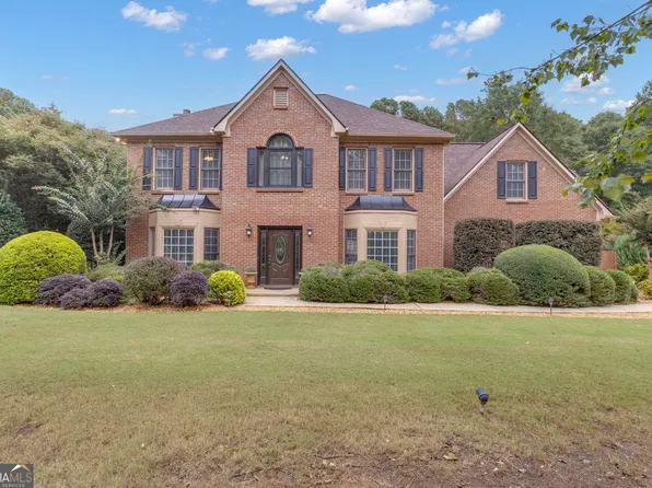 210 Zelkova Dr, Fayetteville, GA 30215