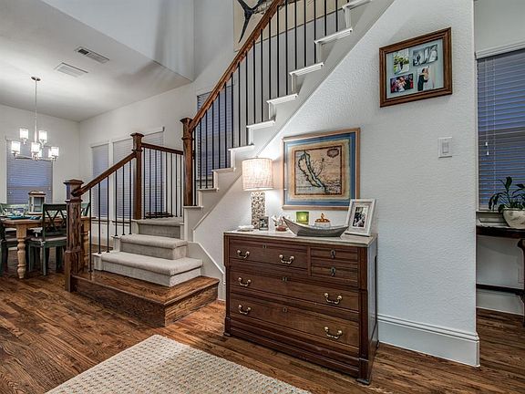 4th image of 3049 Martello Ln