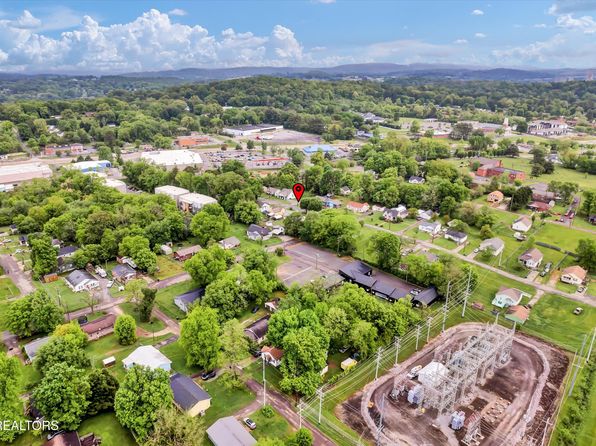 215 Meadow View Rd, Knoxville, TN 37914