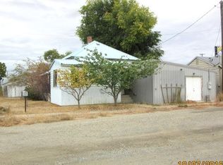 2928 Madison St, Baker City, OR 97814