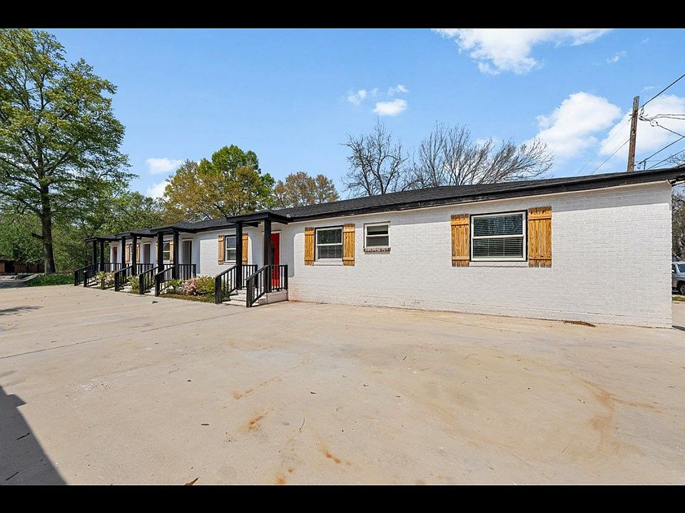 1st image of 831 Rigdon Rd #A