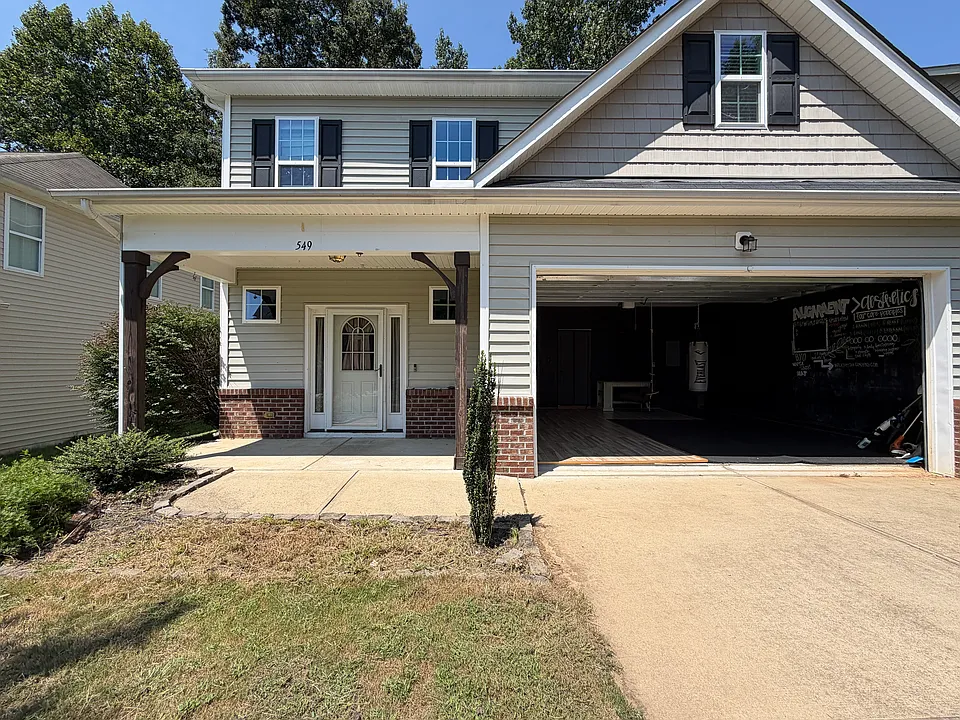 549 McCarthy Dr