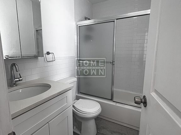 2nd image of 214 Bay 20 St #2