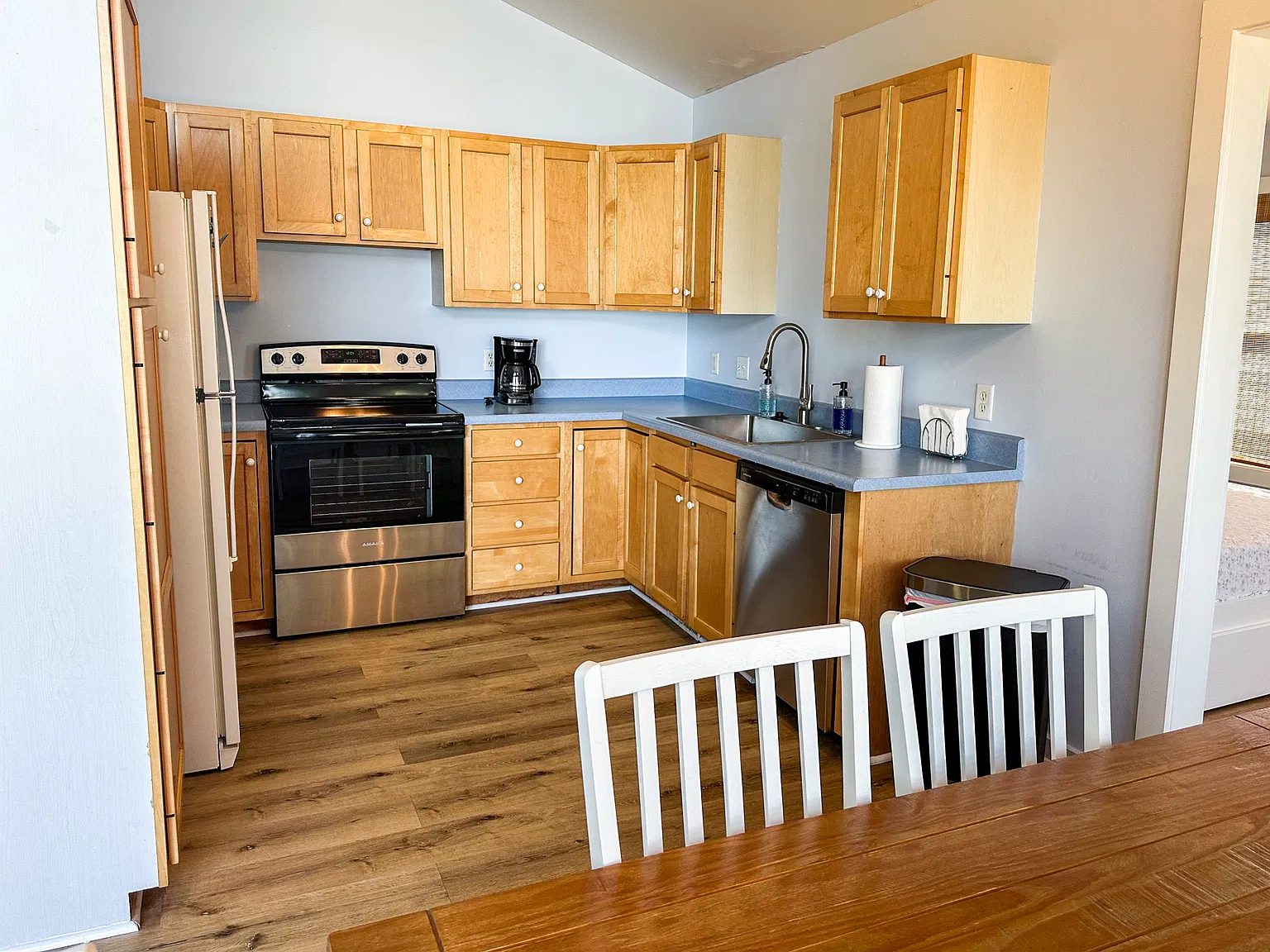2 bed, 1060 sqft, $1,595 — Photo 3