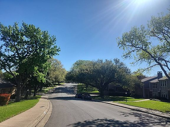 4th image of 7620 Riverbrook Dr #22