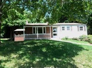 8 Thomas St, Portland, CT 06480