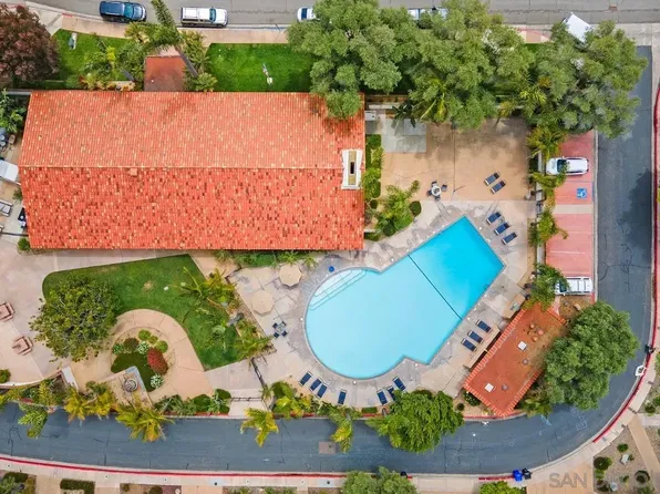 3276 Loma Riviera Dr, San Diego, CA 92110