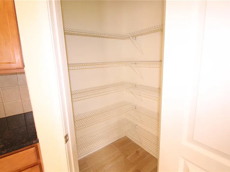 1961 Stoney Chase Dr — Photo 11