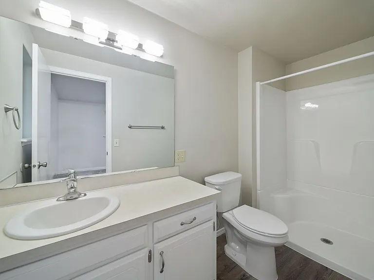 4323 Glen Terra Dr SE — Photo 23
