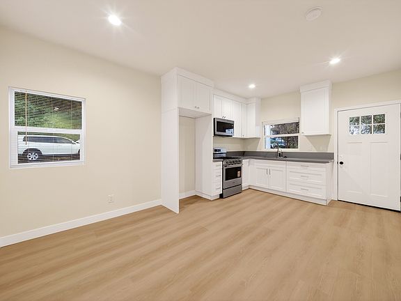 2nd image of 3441 Drew St #3441