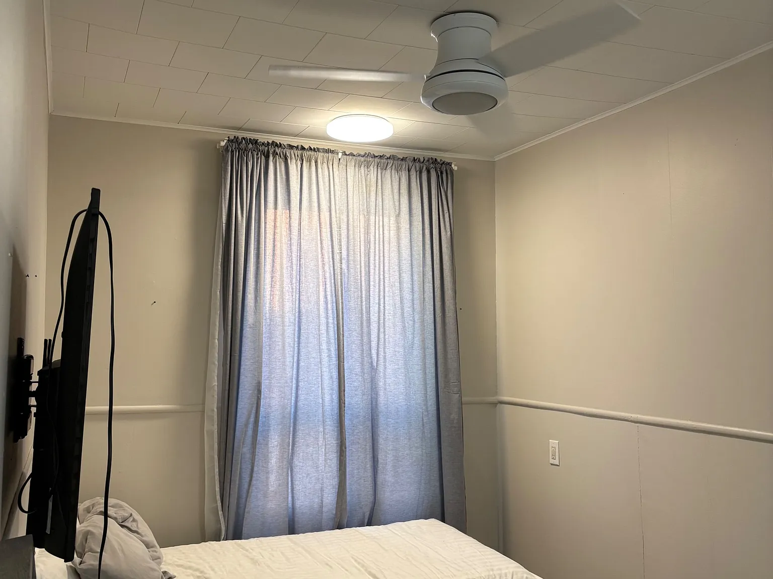 Studio, $1,200 — Photo 2