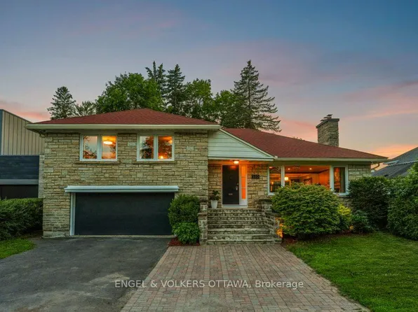 510 Island Park Dr, Ottawa, ON K1Y 0B5