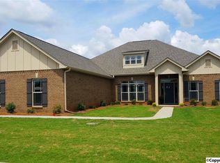 20 Youpon Dr, Huntsville, AL 35824
