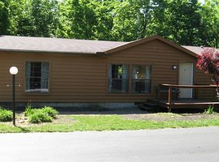 1568 Leeward Ln, Put In Bay, OH 43456