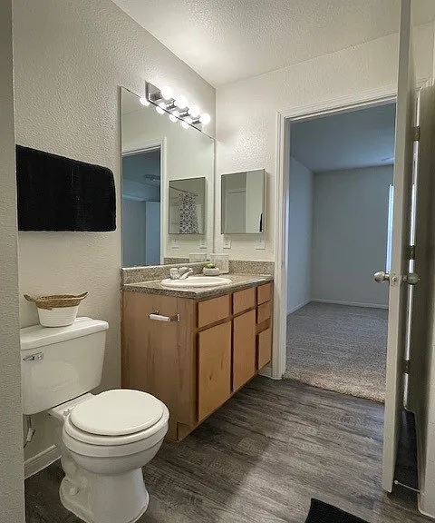 Kimberly Pointe Apartments — Photo 20