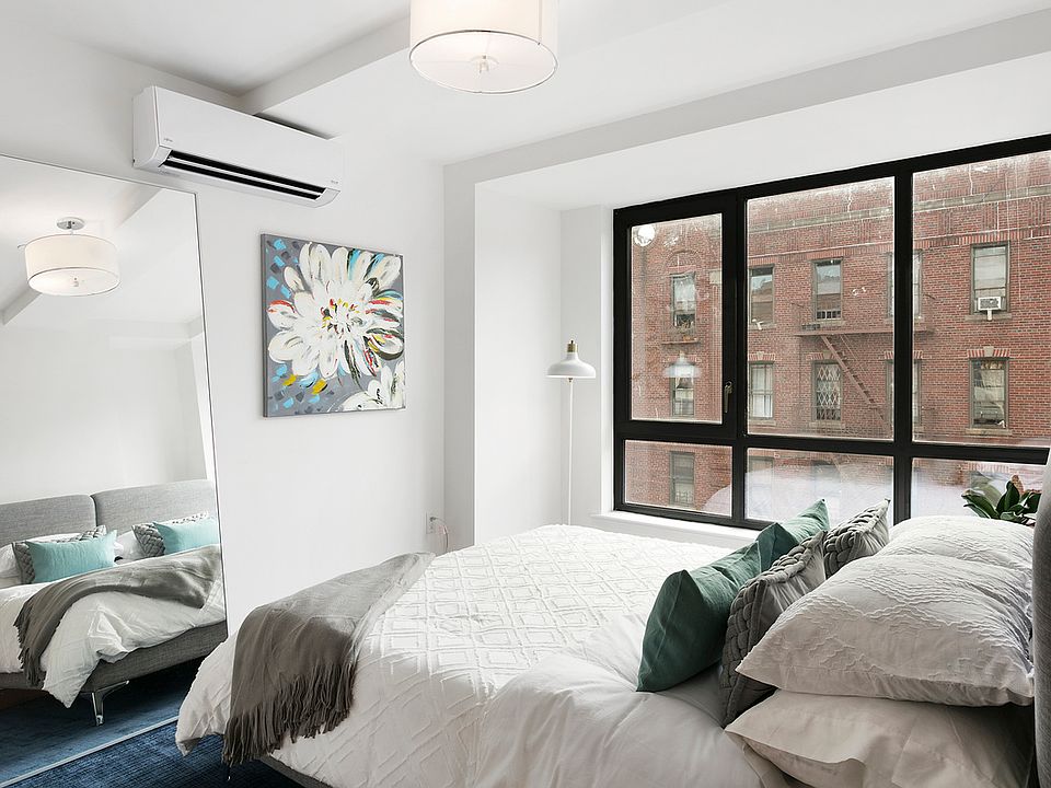 1st image of 39 E 21st St #7