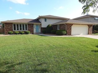 8101 Braeburn Ln, Orland Park, IL 60462