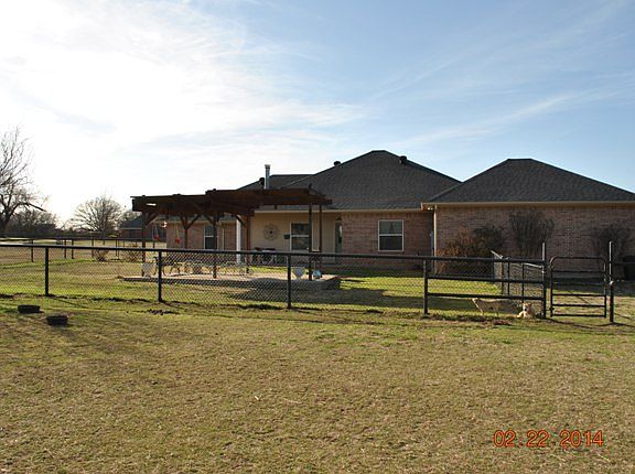 2nd image of 7924 Walnut Dr
