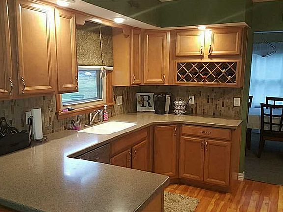 4th image of 636 Beverly Ct