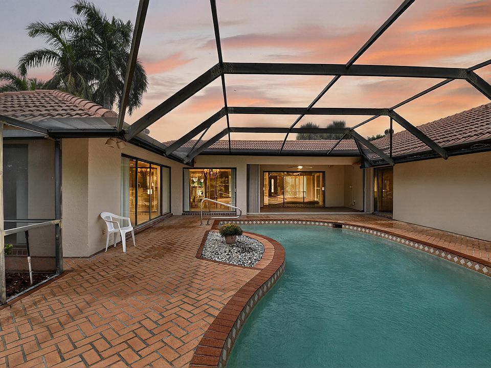 1st image of 5884 Pinebrook Drive