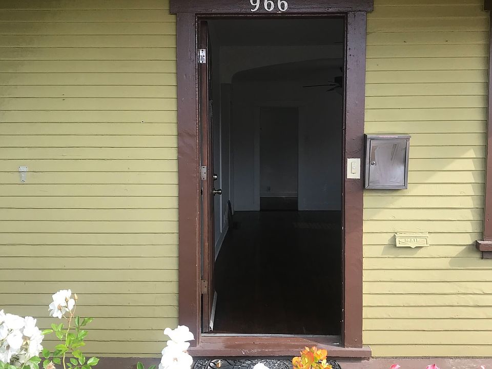 1st image of 966 W 24th St