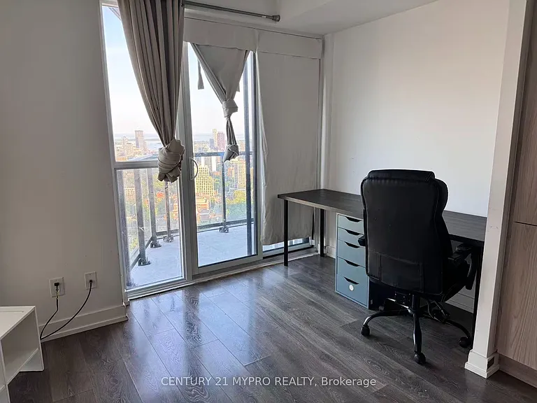159 Wellesley St E #3403 — Photo 8