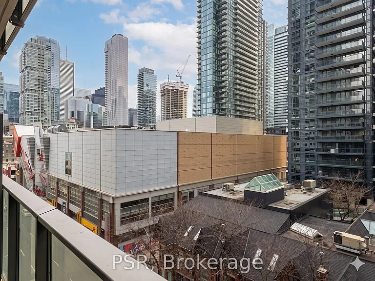 330 Richmond St W #820 — Photo 18