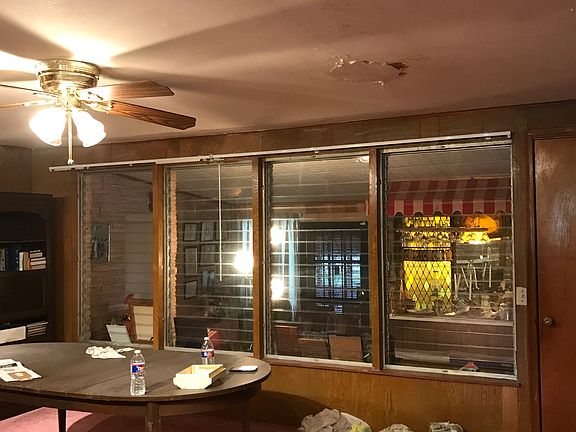 3rd image of 2722 Tillie Dr
