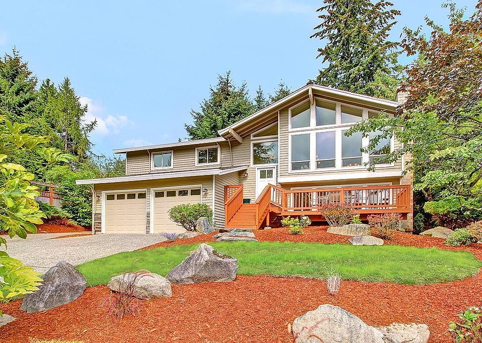 1st image of 4224 105th Ave NE