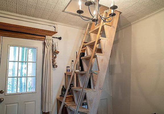 5th image of 114 King St #1R