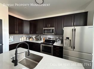 860 W San Savino Way, Midvale, UT 84047