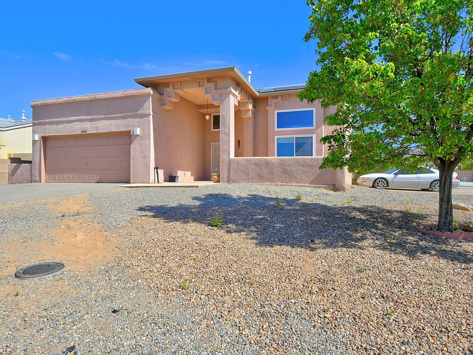 1st image of 2524 Manzano Loop NE