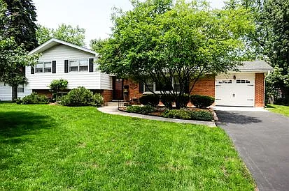 409 Spruce Dr photo 1