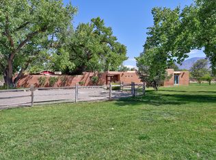 125 Quail Trl, Corrales, NM 87048