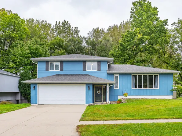2930 Diamond St, Ames, IA 50010
