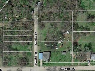 1303 N Seay Ave, Cushing, OK 74023