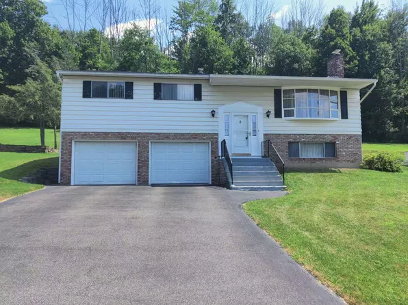 4708 Marshall Dr W, Vestal, NY 13850