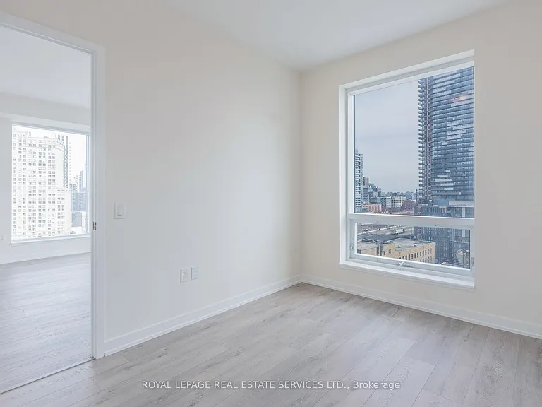 28 Freeland St #1307 — Photo 16