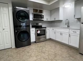 1078 W Flint St APT D, Chandler, AZ 85224