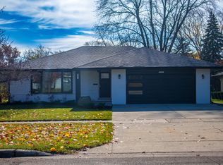 3405 Central Rd, Rolling Meadows, IL 60008