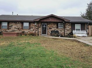 413 W Beck St, Fairview, OK 73737