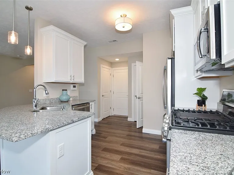 170 Larimar Dr — Photo 9